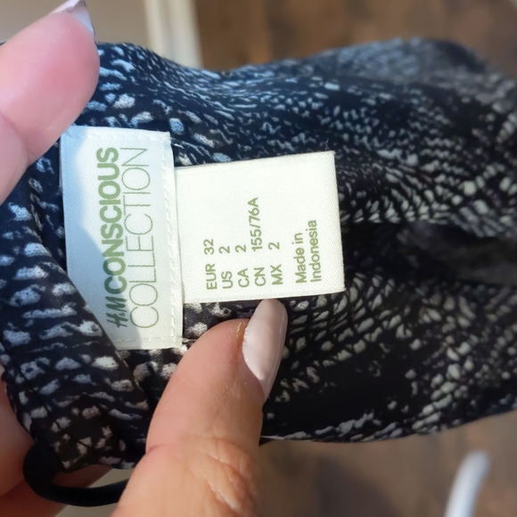 H&M Conscious Collection • Snake Print Cami - Picture 4 of 5